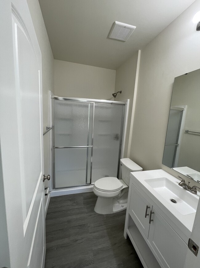 Building Photo - 214 Harmony Mdws Ct