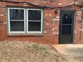 Building Photo - 3 Rainbow Forest Dr