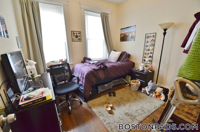 Foto del edificio - 105 Peterborough St