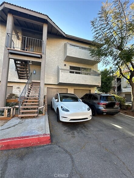 Building Photo - 16970 Marygold Avenue Unit 39