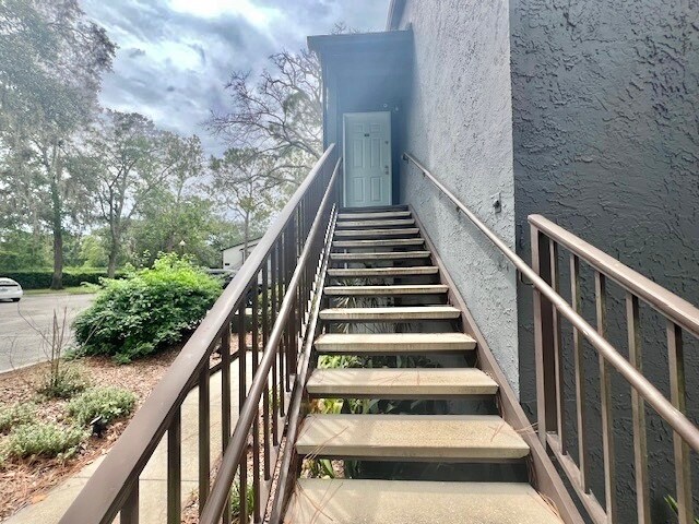 Building Photo - 151 Waterfall Way