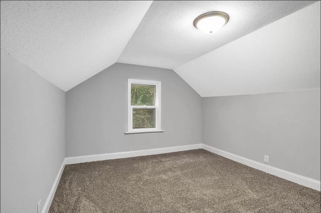 Building Photo - 52129 Clover Trail