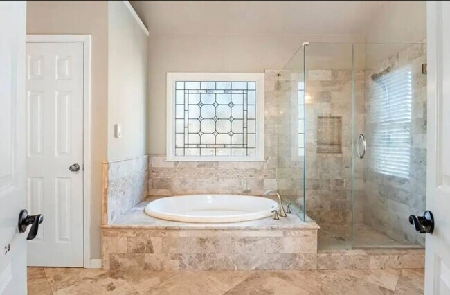 Foto del edificio - 380 Victorian Ln