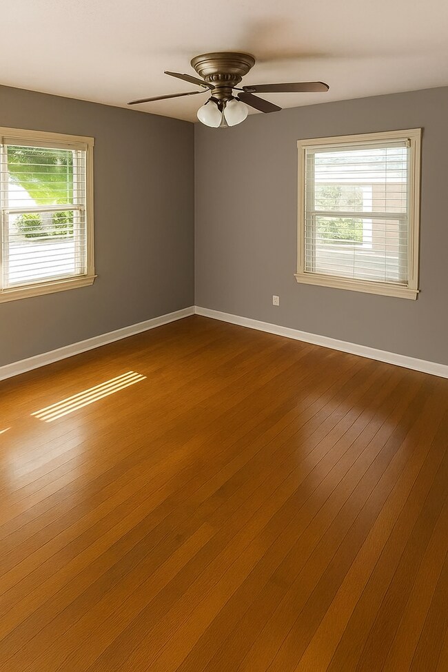 Foto del edificio - 235 Forest Hills Dr
