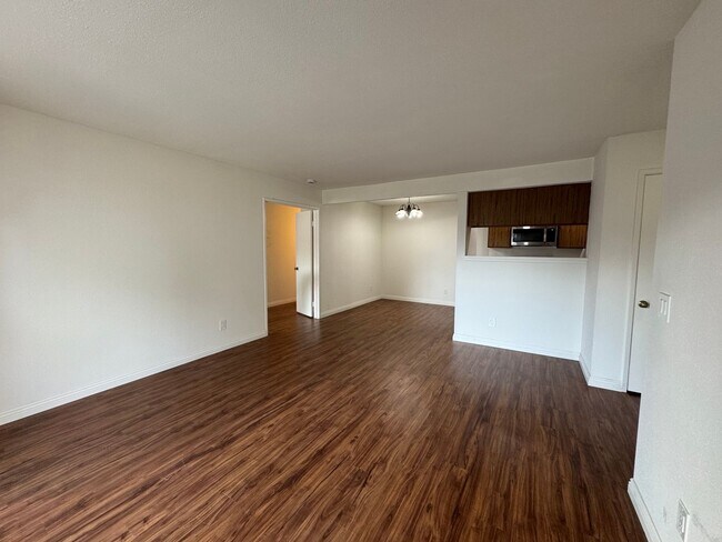 Foto del edificio - 1Bd/1Ba Condo in Gated Huntington Beach Co...