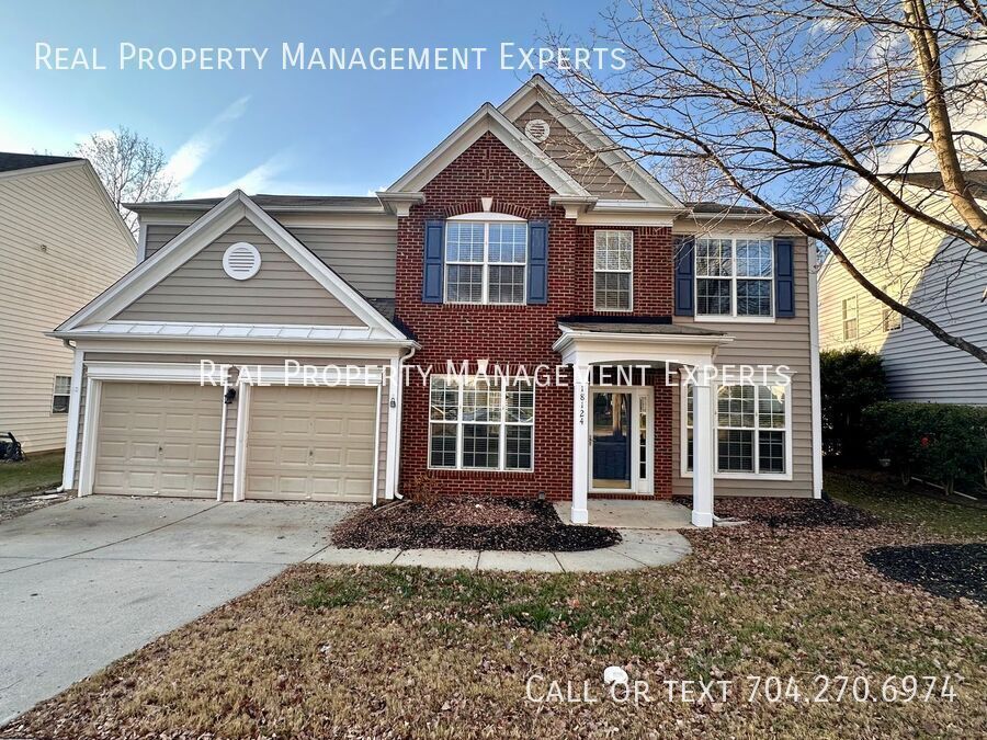 Foto principal - Stunning 4BR/2.5BA House in Cornelius!