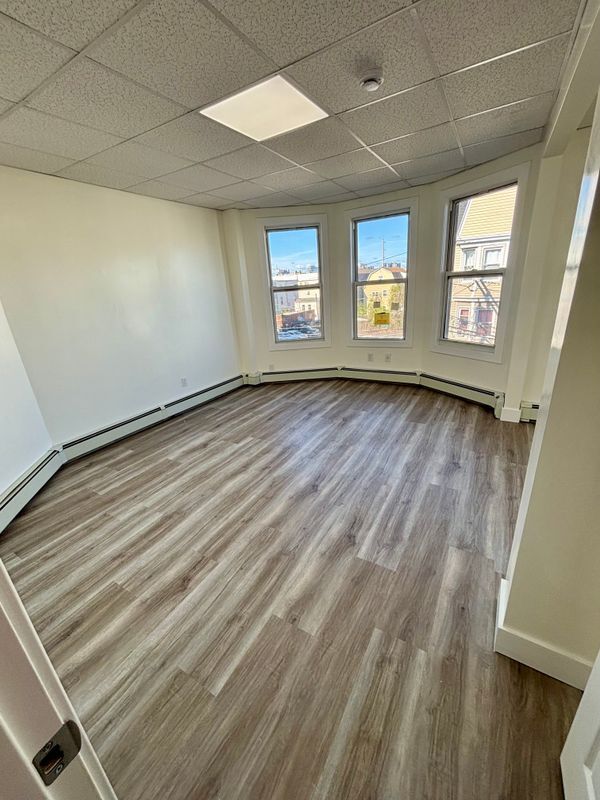 Foto del edificio - 7 Franklin Ave