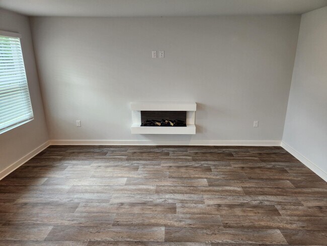 Building Photo - 1189 Bluecoat Cir