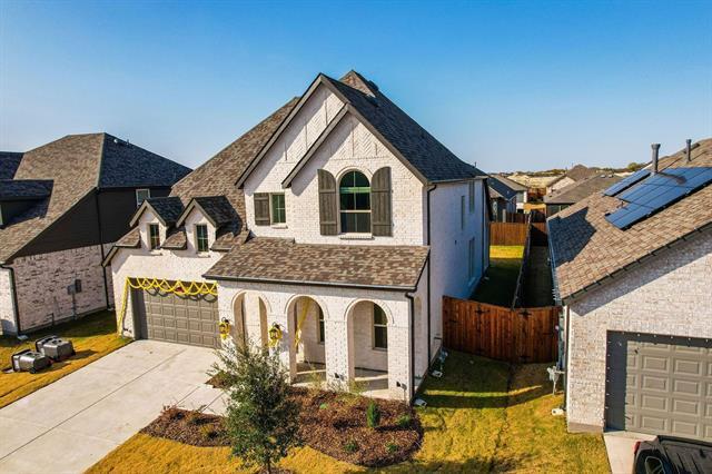 Building Photo - 813 Markham Dr