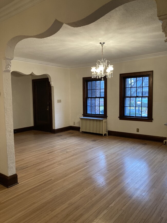 Living Room toward front entry - 1074 Goodrich Ave