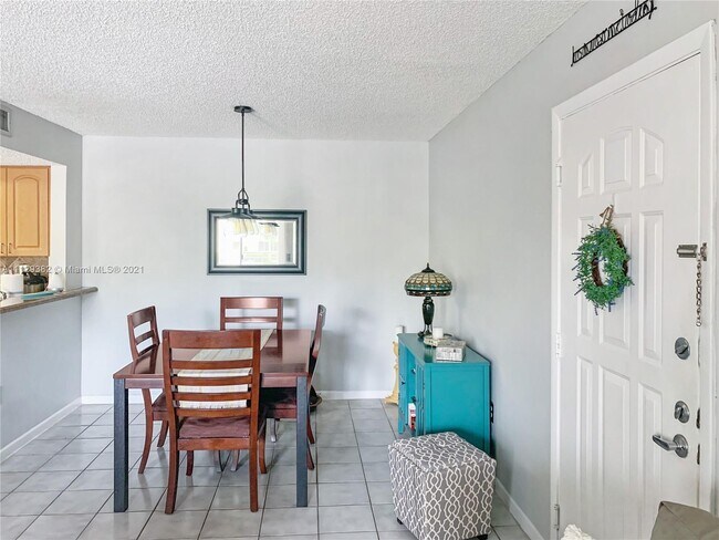 Building Photo - 8660 SW 212th St