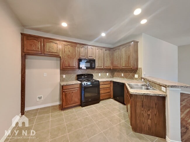 Building Photo - 4909 6 Gun Ln