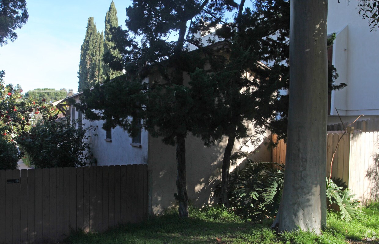 Building Photo - 344 Monterey Rd
