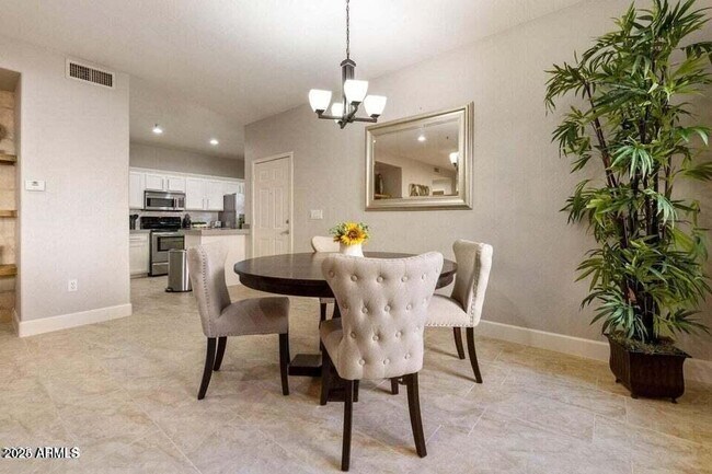 Foto del edificio - 11260 N 92nd St