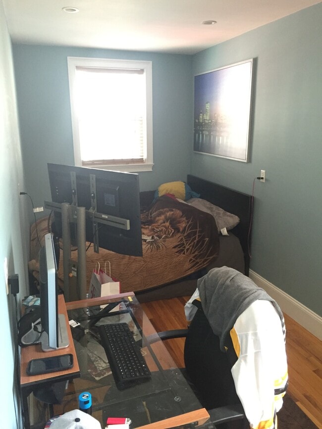 Photo - 25 Grant St Apartments