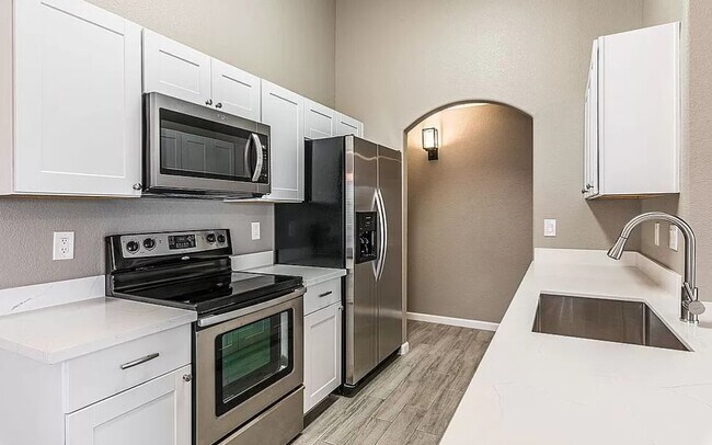 Building Photo - 21368 Reinbold Dr