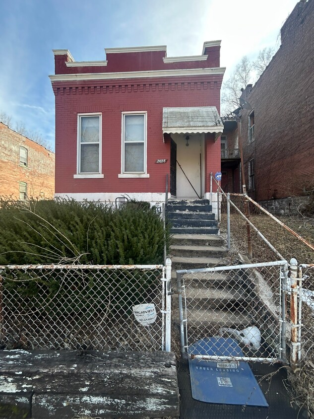 Photo - 2028 E Prairie Ave (St. Louis, MO)
