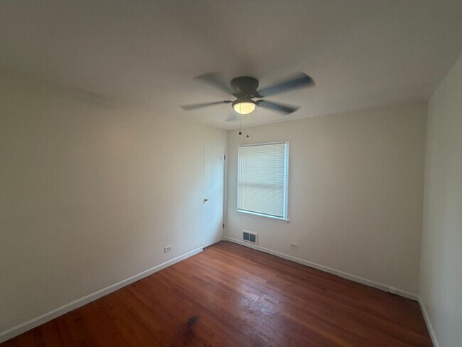 Foto del edificio - 12609 S Yale Ave