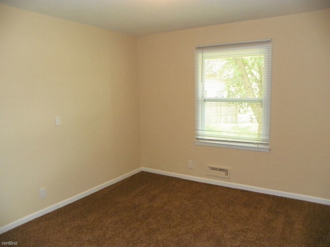 Building Photo - 11301 Crooked Lake Blvd