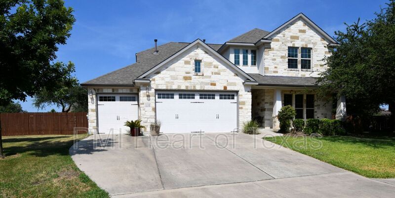 Foto principal - 1703 Elkins Ln