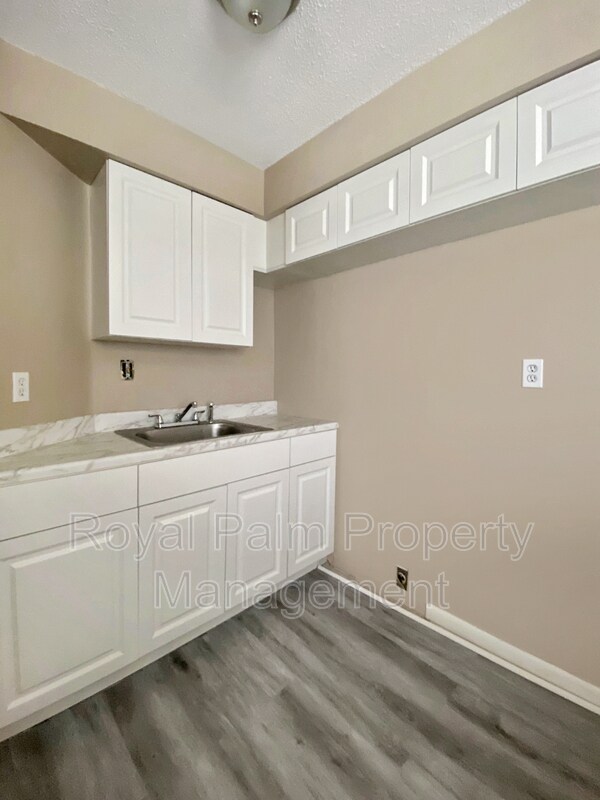 Foto del edificio - 12611 3/5 First St