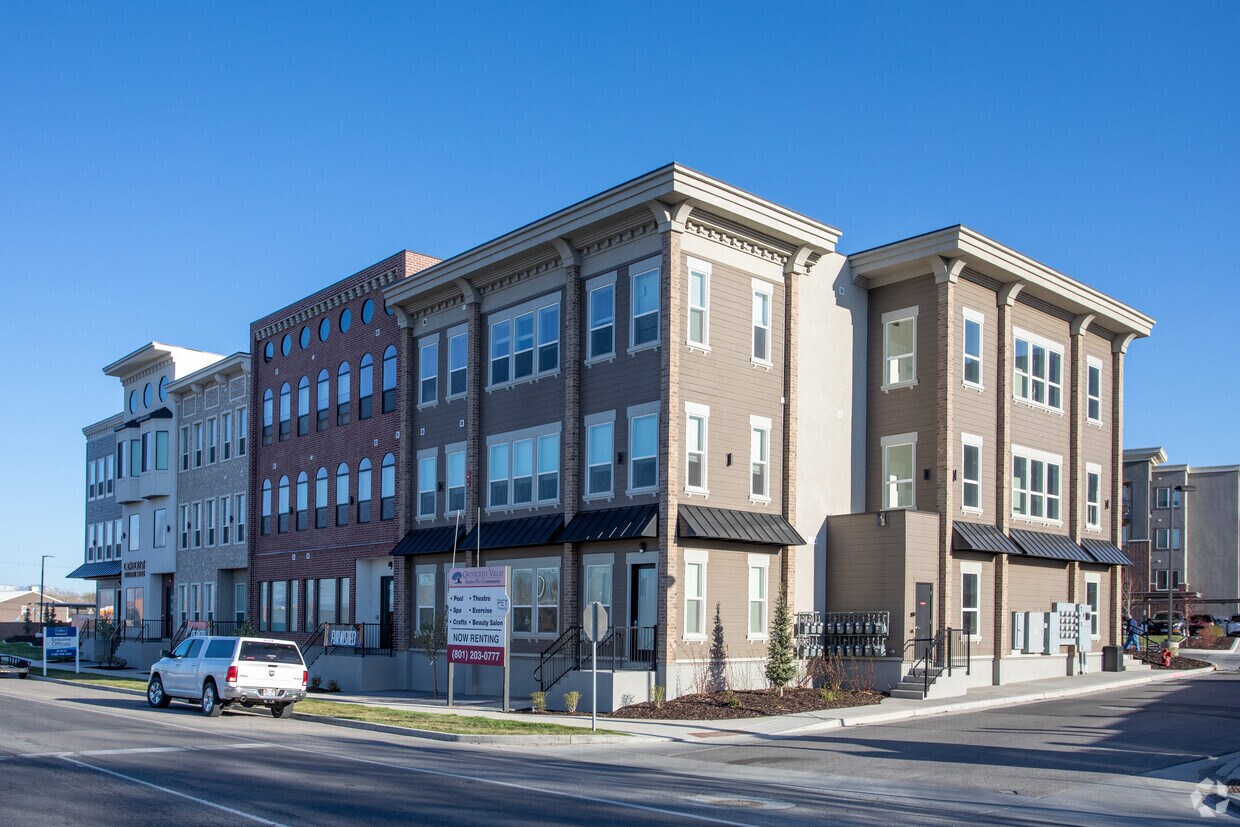 Grovecrest Executive Offices & Grovecrest Center - Grovecrest Center