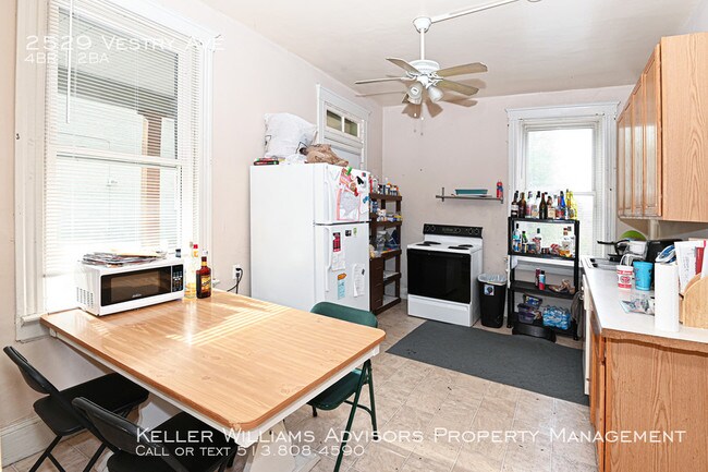 Building Photo - 2529 Vestry Ave