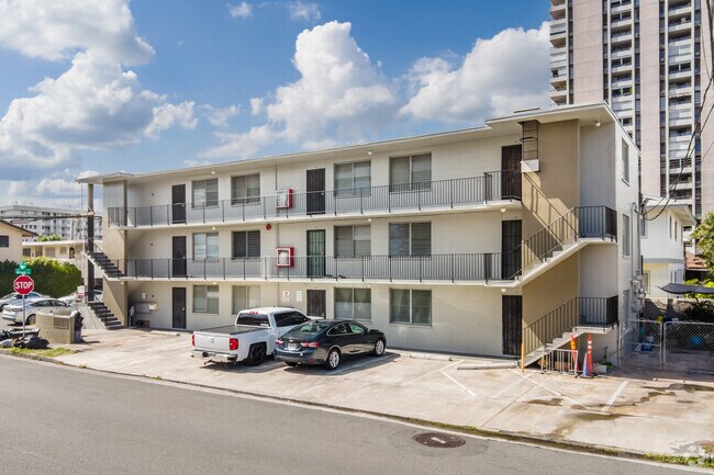 Building Photo - 2106 Fern St