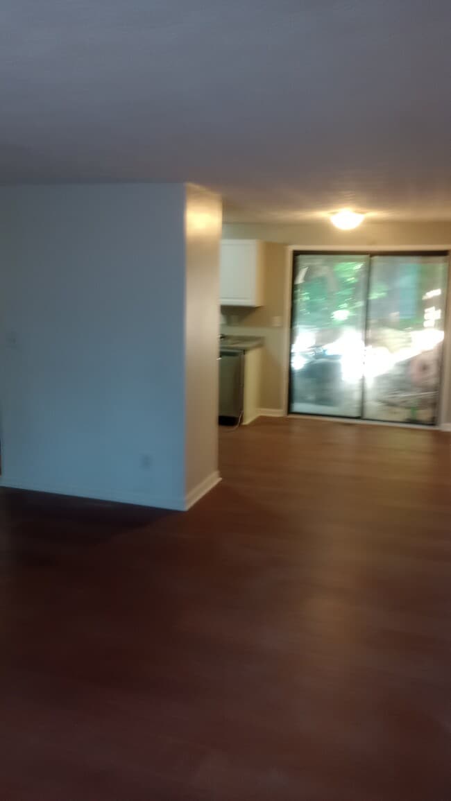 Foto del edificio - 6787 Windfaire Dr