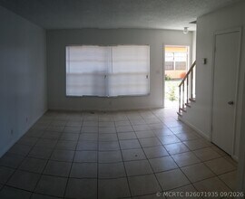 Building Photo - 5333 NW 27th St