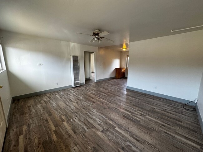 Foto del edificio - Spacious 2 Bed 1 Bath Home!