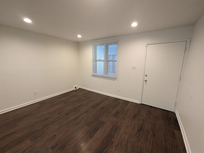 Building Photo - Remodeled Row - North Philadelphia