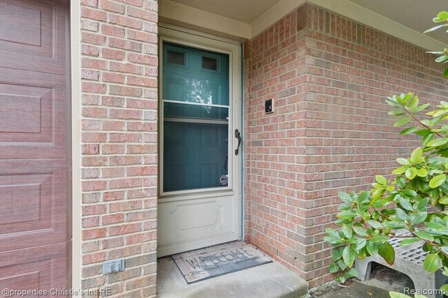 Foto del edificio - 483 W Lincoln Ave