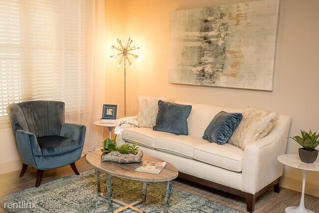 Foto del edificio - 2 br, 2 bath Condo - 331 Forest Center Dr ...