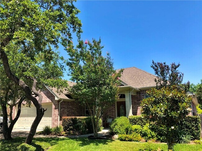 Foto del edificio - 9821 Savannah Ridge Dr