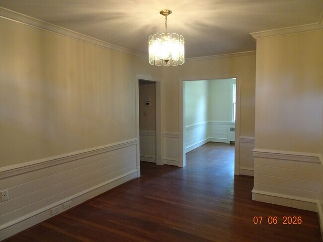 Foto del edificio - 3 bedrooms, 2 baths single family home