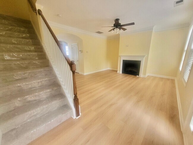 Foto del edificio - 9817 Longstone Ln