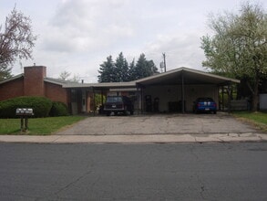 Building Photo - 4325 Comanche Dr