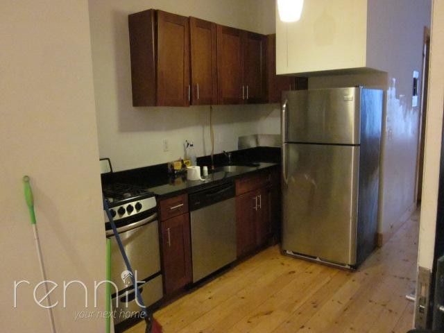 Foto del edificio - 1056 Willoughby Ave