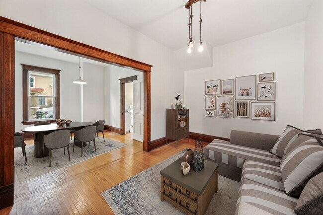Foto del edificio - 303 Angel Ave SW