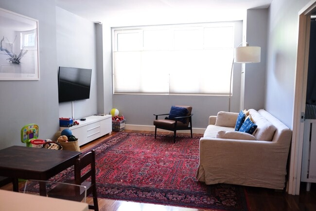 Foto del edificio - 214 N 11th St