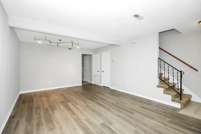 Foto del edificio - 11111 Park Rd