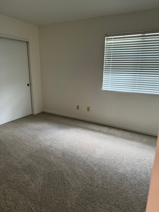 dormitorio trasero - 4184 Breezy Glen Dr