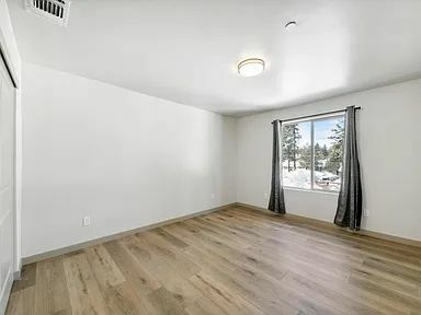 Foto del edificio - 2160 Barton Ave
