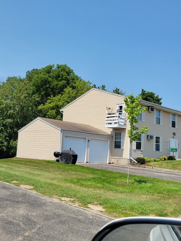 Upper unit with outside sunny south exposure deck! - W156N11505 Fond du Lac Ave