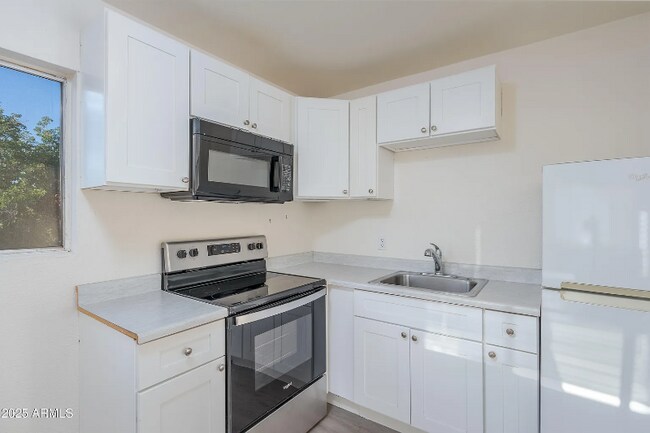 Foto del edificio - 385 S 4th St