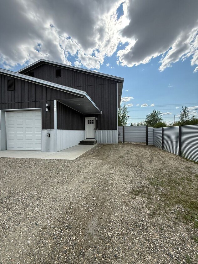 Primary Photo - New Energy Efficient Constuction!