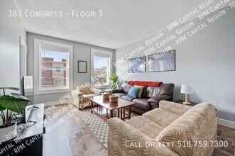Building Photo - 383 Congress St