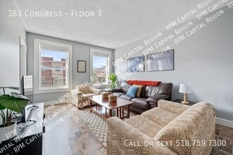 Building Photo - 383 Congress St
