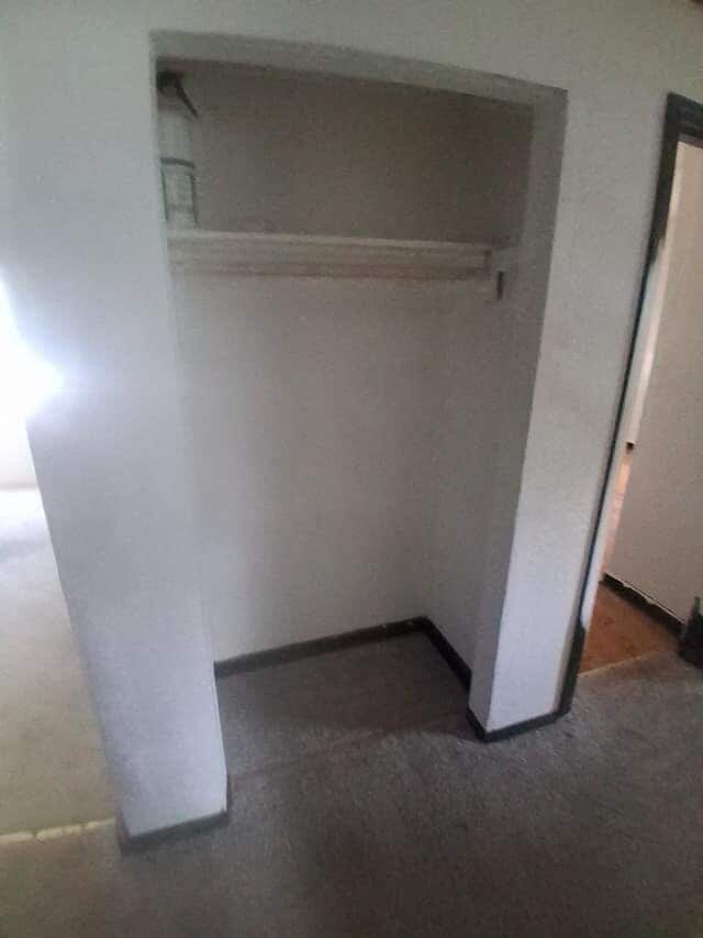 Building Photo - 11 B Ln